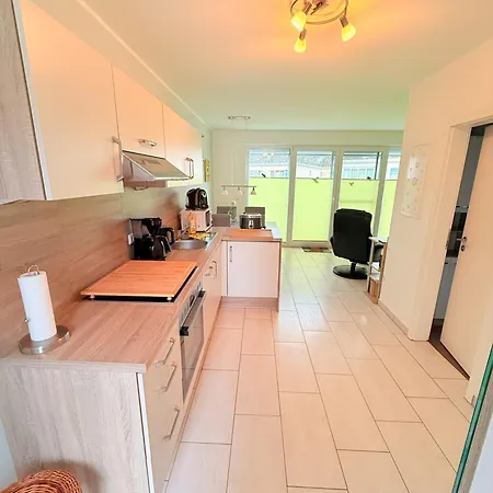 Apartment Und *